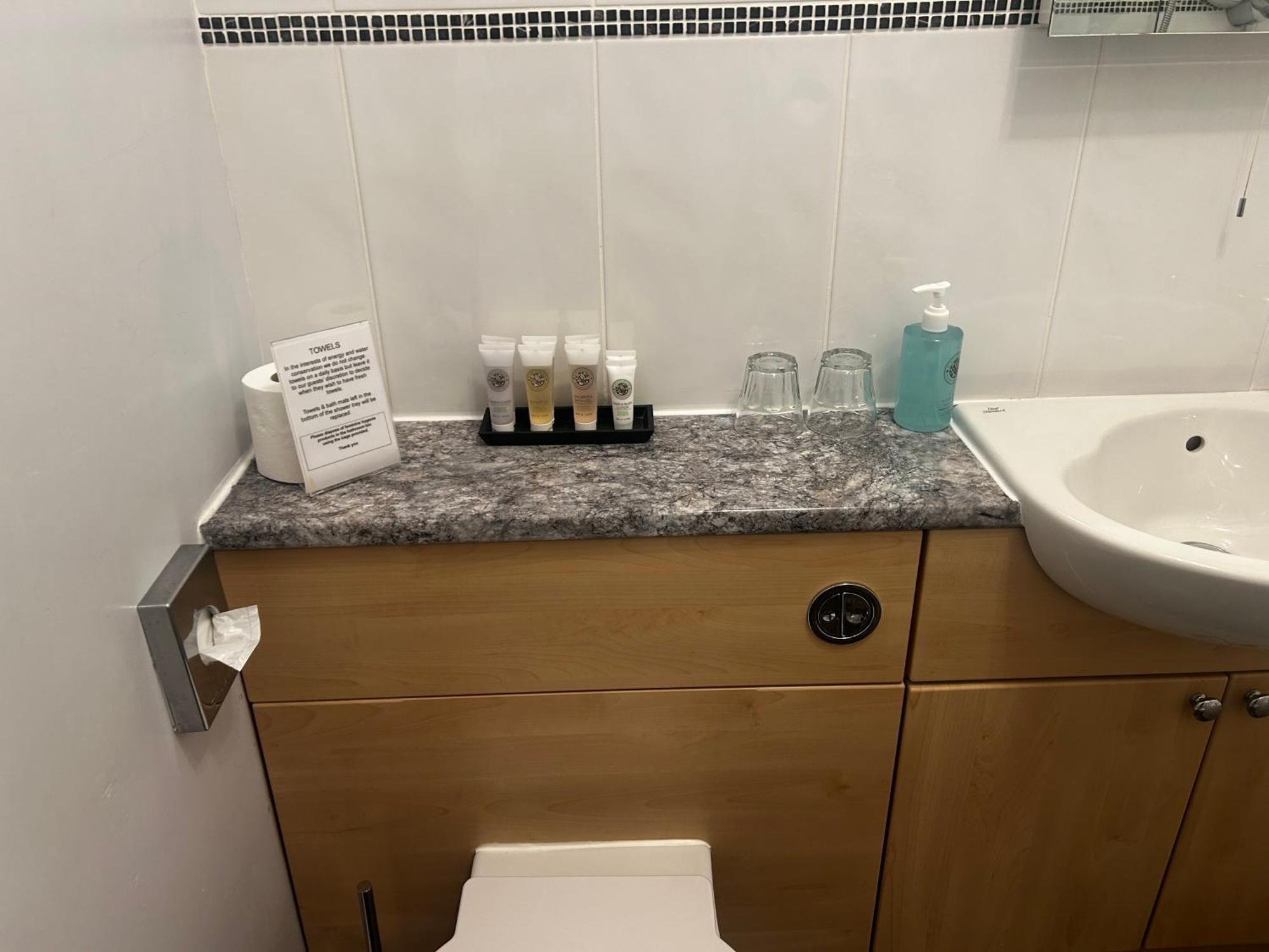 Amber House 4*